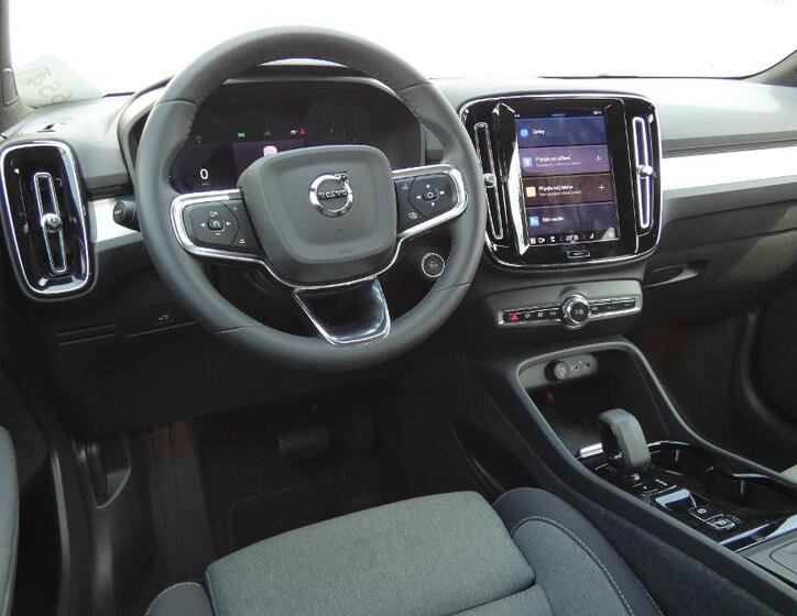 Volvo XC40 5