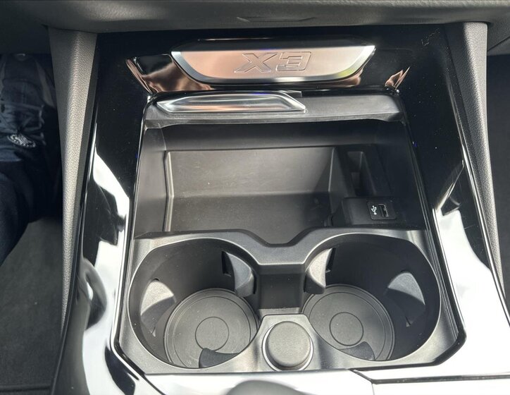 BMW X3 SUV 2,0 l 185 kw