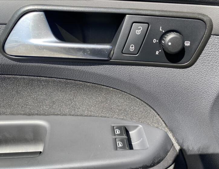 Volkswagen Touran 13