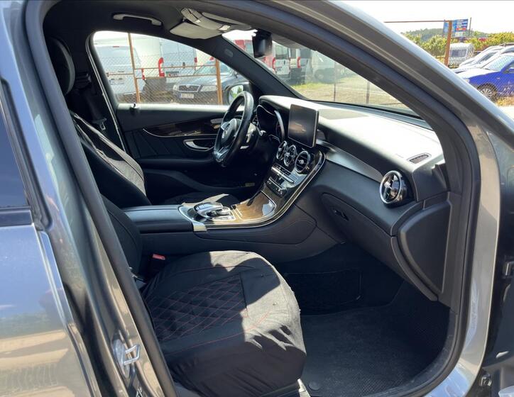 Mercedes-Benz GLC 10