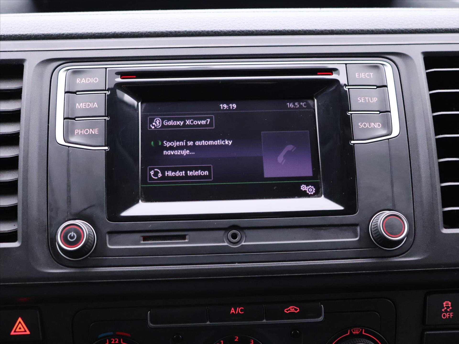 Volkswagen Transporter Skříň 2,0 l 75 kw