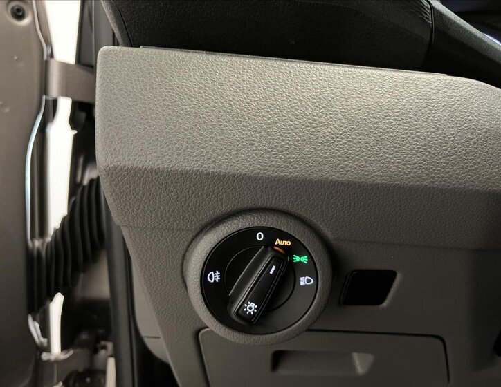 Volkswagen Transporter 13