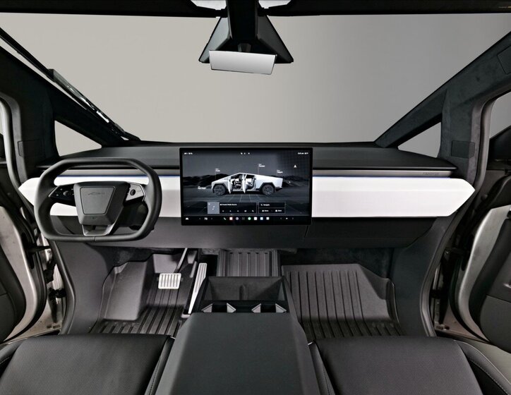 Tesla Ostatní SUV 0,0 450 kw