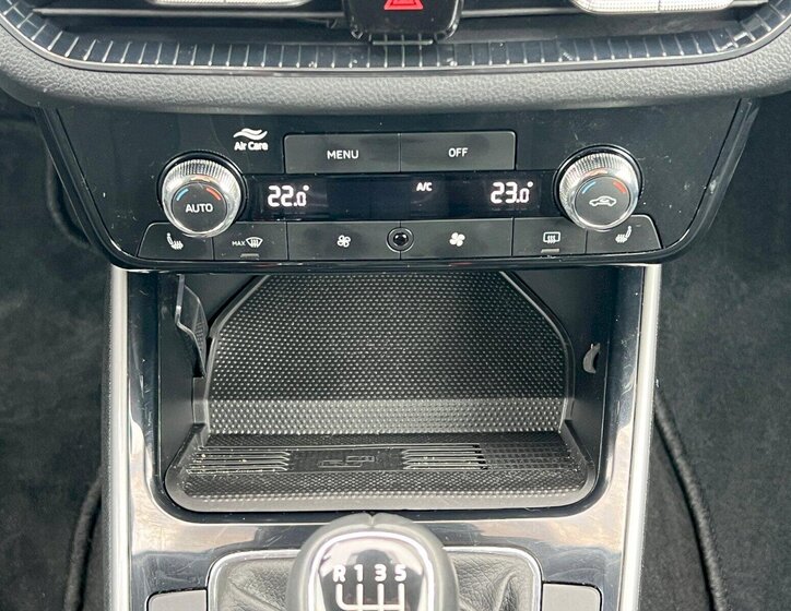 Škoda Fabia Hatchback 1,0 l 85 kw