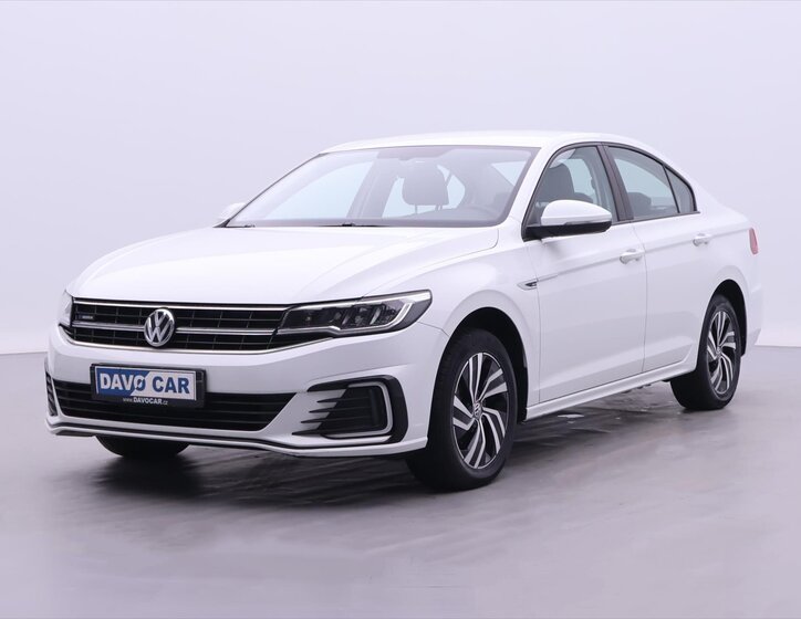 Volkswagen Bora Sedan 0,0 100 kw