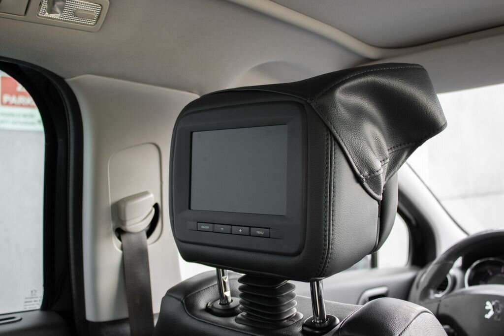 Peugeot 5008 SUV / Terénní 2,0 l 110 kw