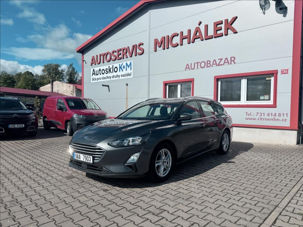 Ford Focus Kombi 999,0 92 kw