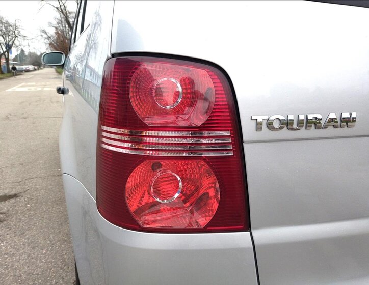 Volkswagen Touran 10