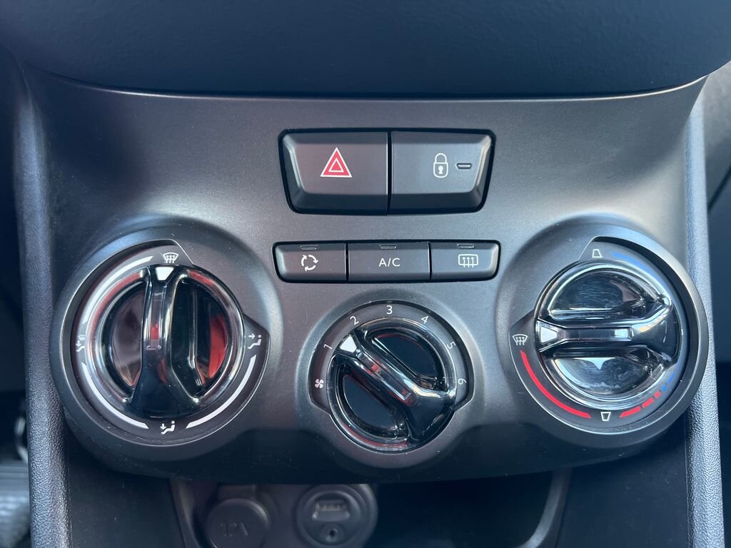 Peugeot 208 Hatchback 1,4 l 70 kw