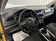 Volkswagen T-Roc 16