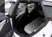 Tesla Model S 12