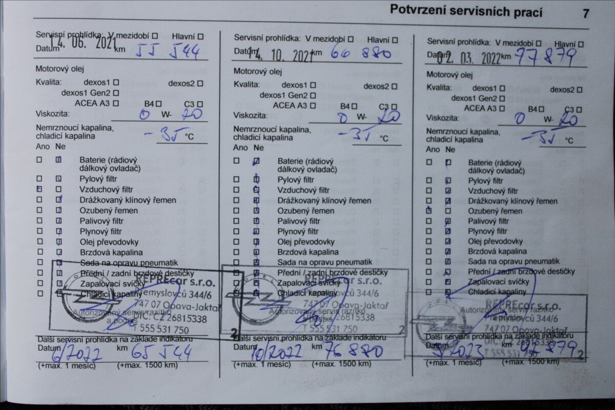 Opel Grandland X SUV / Terénní 1,2 l 96 kw