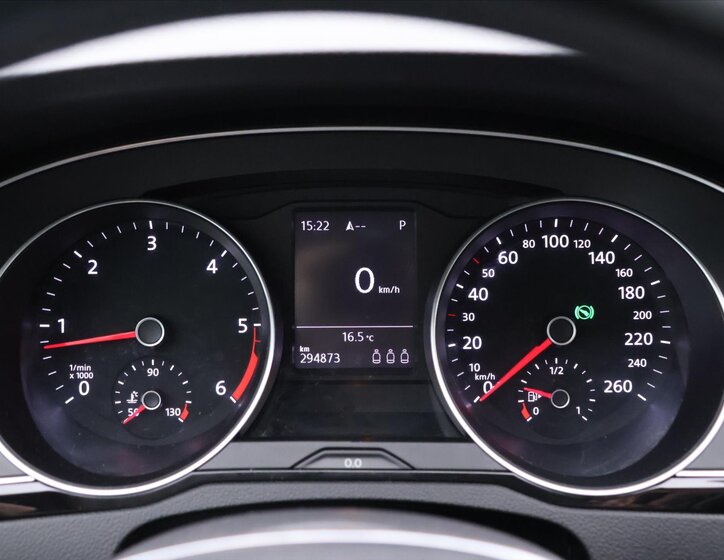 Volkswagen Passat Kombi 2,0 l 110 kw