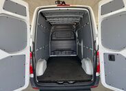 Mercedes-Benz Sprinter 17