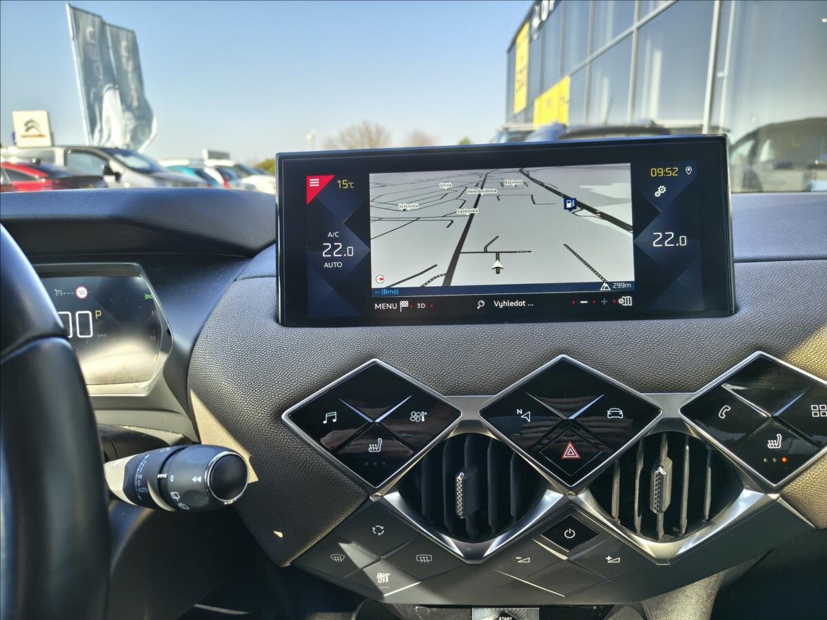 DS Automobiles DS3 Crossback Hatchback 1,2 l 114 kw