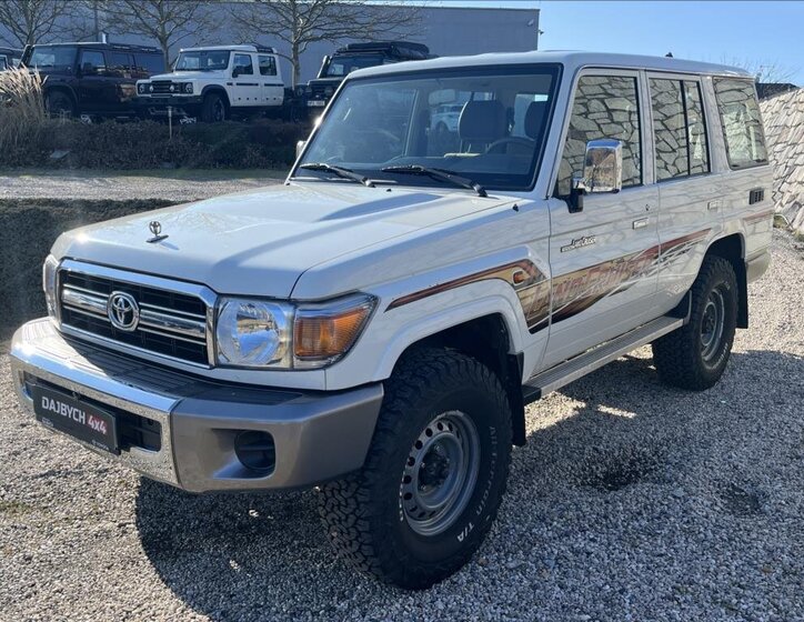Toyota Land Cruiser Ostatní 4,0 l 170 kw