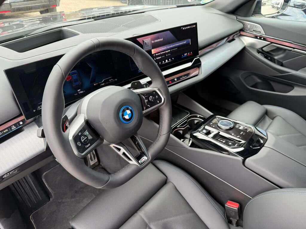 BMW Řada 5 Kombi 3,0 l 360 kw