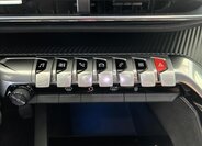 Peugeot 3008 SUV / Terénní 1,5 l 96 kw