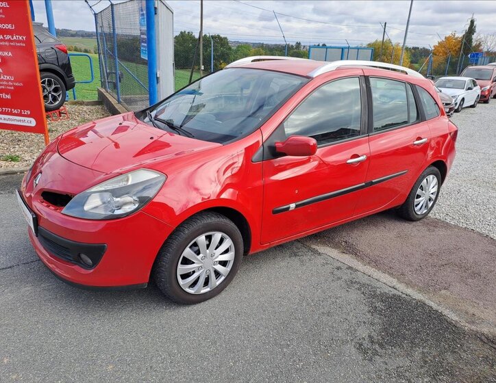 Renault Clio Kombi 1,1 l 55 kw