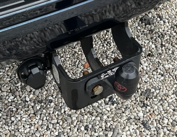 Toyota Land Cruiser 26