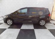 Volkswagen Touran 2