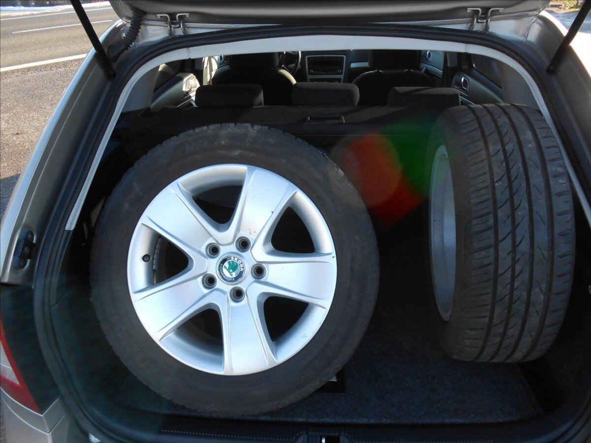 Škoda Octavia Kombi 1,6 l 77 kw