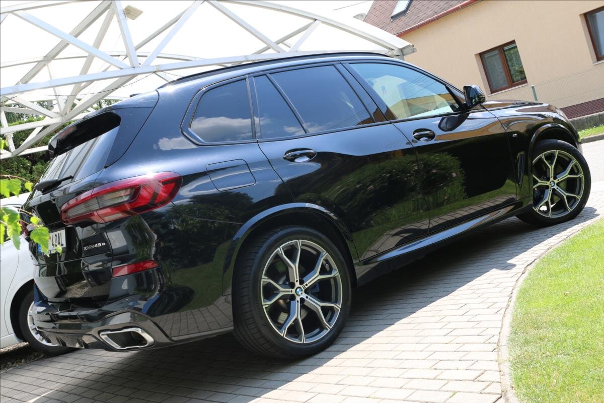 BMW X5 Kombi 3,0 l 290 kw