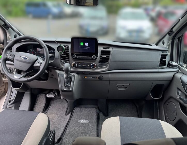 Ford Tourneo Custom 10