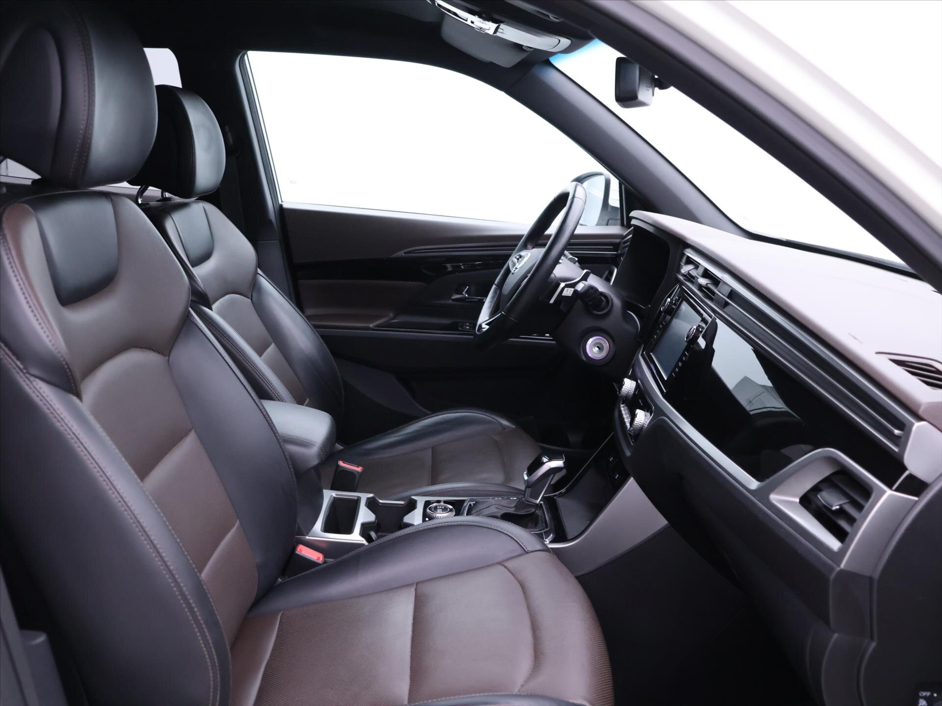 SsangYong Korando SUV / Terénní 1,5 l 120 kw