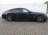 BMW Řada 8 6