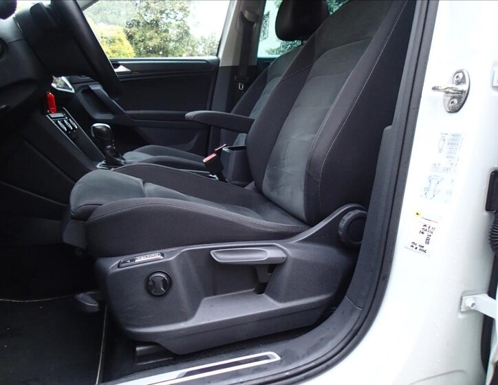 Volkswagen Tiguan SUV / Terénní 2,0 l 110 kw