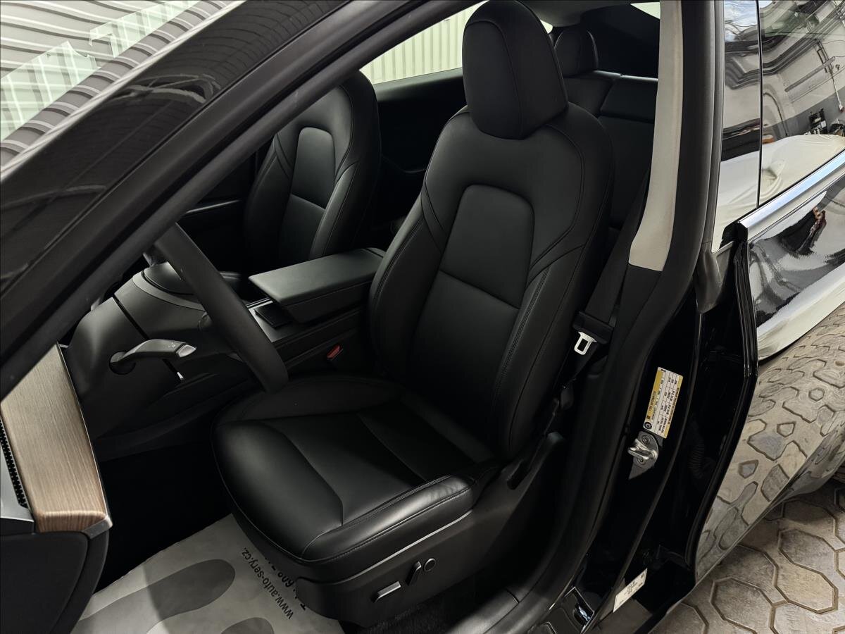 Tesla Model Y SUV 0,0 393 kw