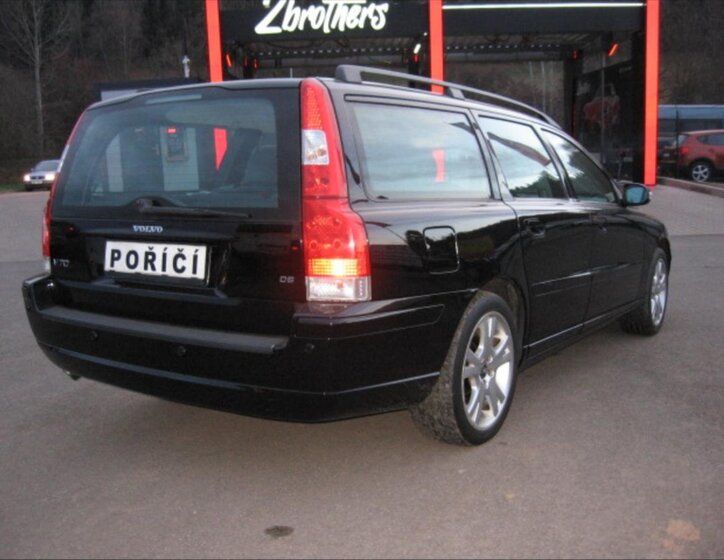 Volvo V70 4