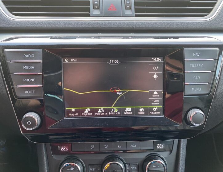 Škoda Superb Kombi 2,0 l 110 kw