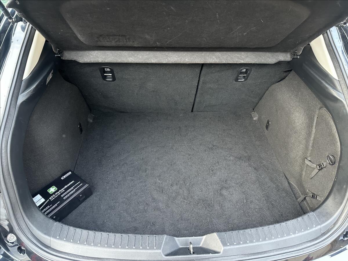 Mazda 3 Hatchback 2,0 l 121 kw