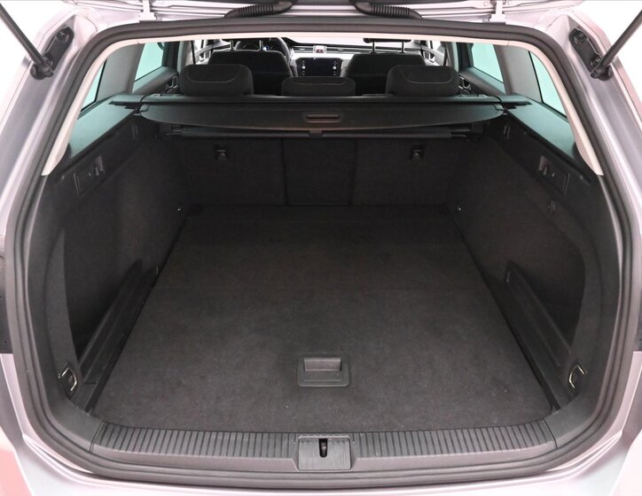 Volkswagen Passat Kombi 2,0 l 110 kw