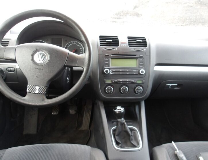 Volkswagen Jetta Sedan 1,9 l 77 kw