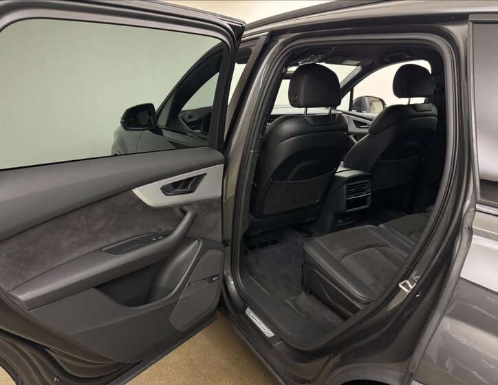 Audi Q7 SUV 3,0 l 210 kw