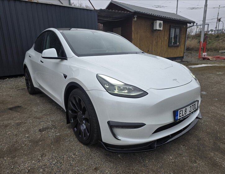 Tesla Model Y SUV 0,0 393 kw