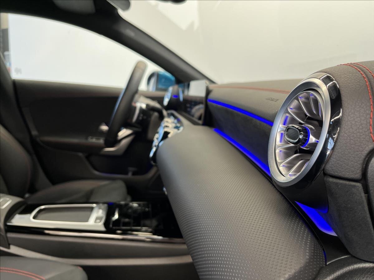 Mercedes-Benz CLA Kupé 2,0 l 165 kw