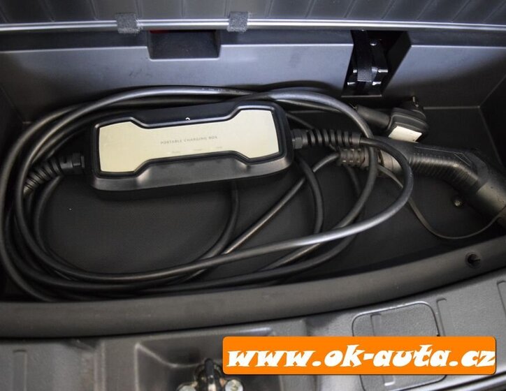 Mitsubishi Outlander SUV 0,0 0