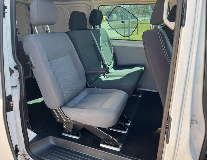 Volkswagen Transporter Kombi 2,0 l 110 kw