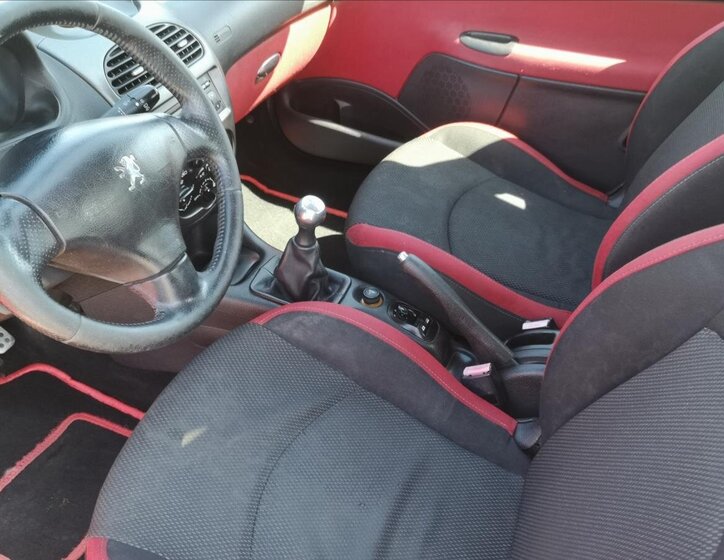Peugeot 206 Hatchback 1,4 l 50 kw