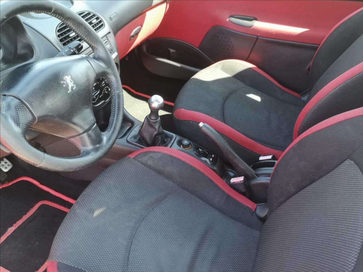 Peugeot 206 Hatchback 1,4 l 50 kw