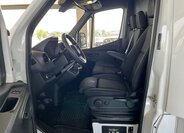 Mercedes-Benz Sprinter 9