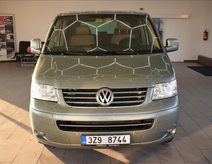 Volkswagen Multivan VAN-Minibus 2,5 l 128 kw