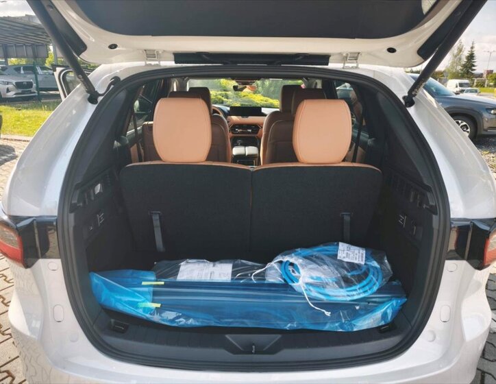 Mazda CX-80 SUV / Terénní 2,5 l 241 kw