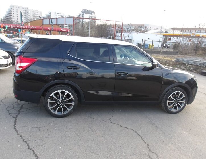 SsangYong Korando SUV 1,6 l 84 kw