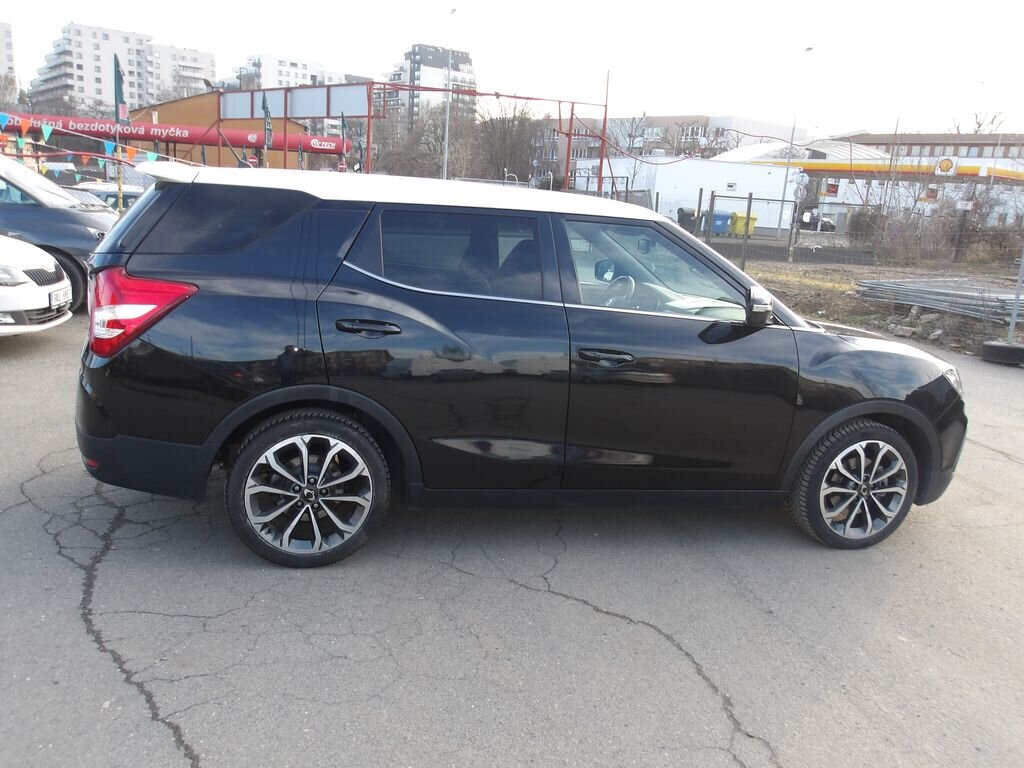 SsangYong Korando SUV 1,6 l 84 kw