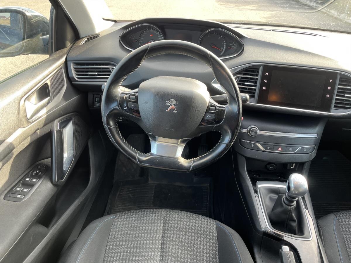 Peugeot 308 Kombi 1,5 l 96 kw